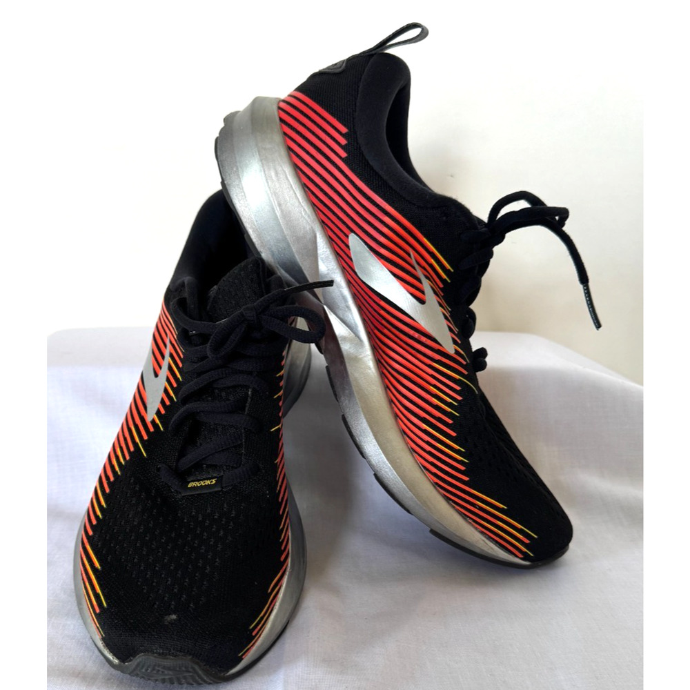 Brooks Levitate Mens Sz 9 Medium Athletic Running Shoes Lace up Sneakers Black